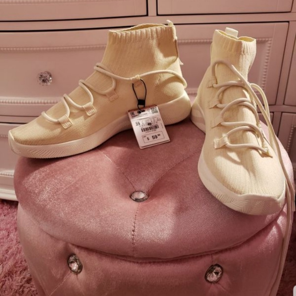 ZARA Sneakers